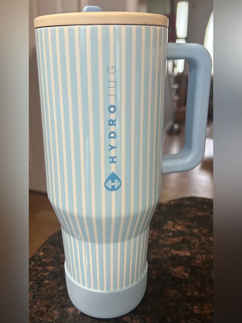 Hydrojug Traveler 40 oz - blue and white striped Cape Cod